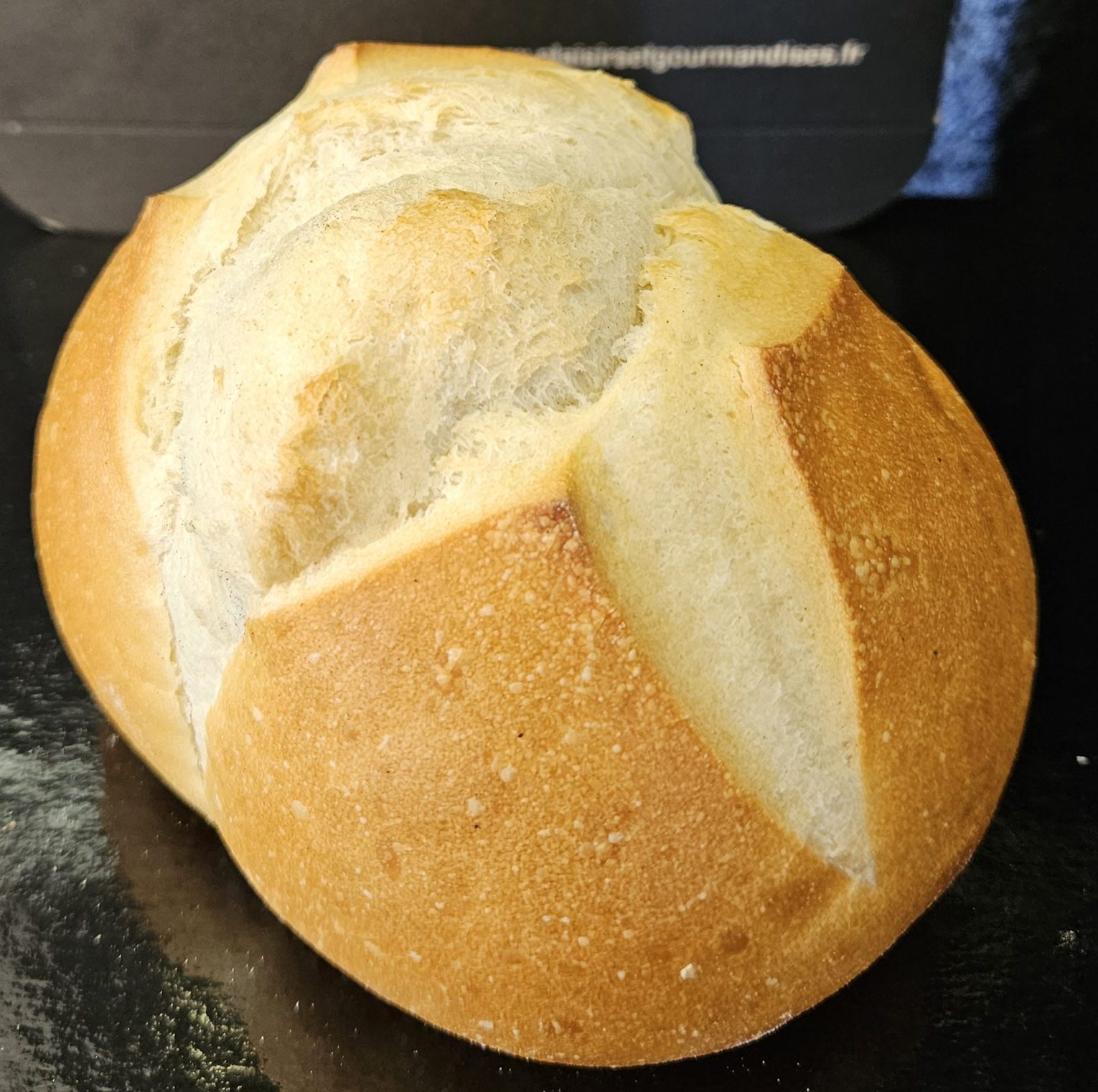 pain blanc cuit sur sol mie serré