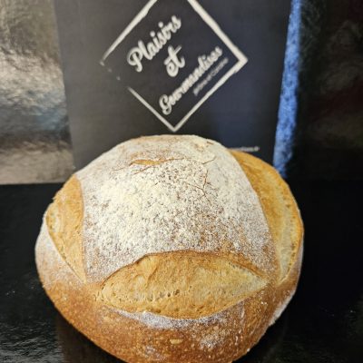 pain de campagne avec une mie serre de couleur grise